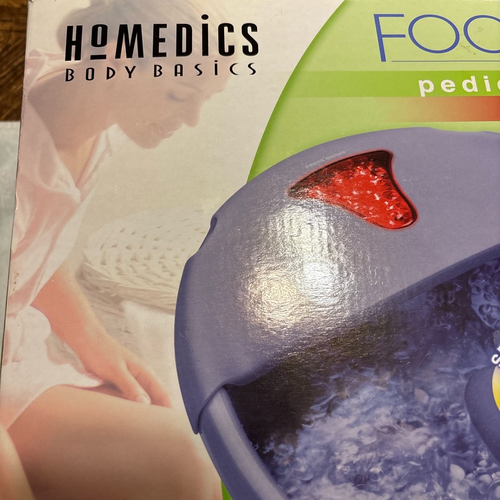 Homedics Foot Salon Pedicure Foot Bubbler in Purple and White - Picture 2 of 6